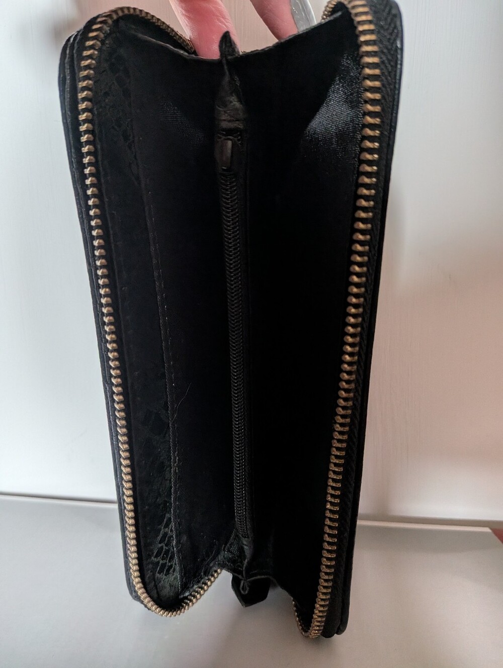 Women's Wallet - Picture 3 of 7
